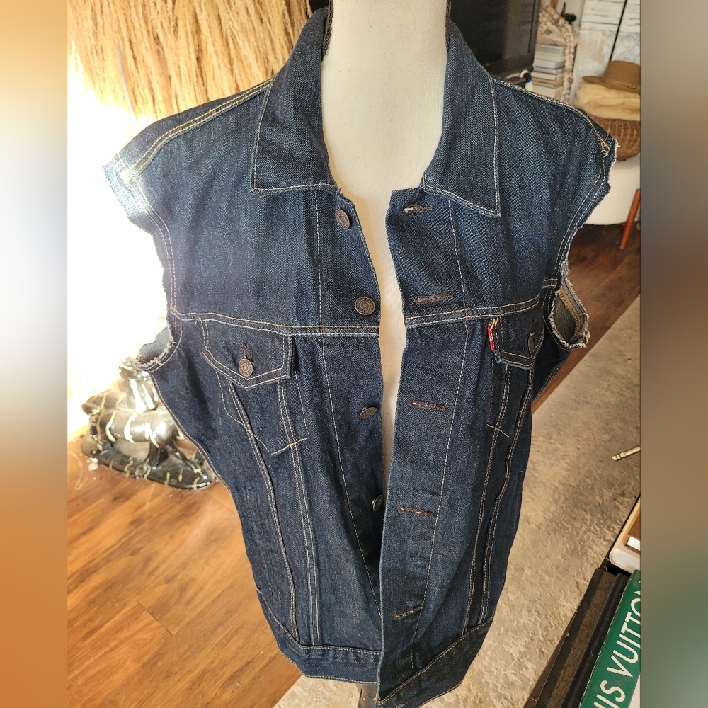 Vintage Y2K USA Biker Levi's Denim Jean Vest